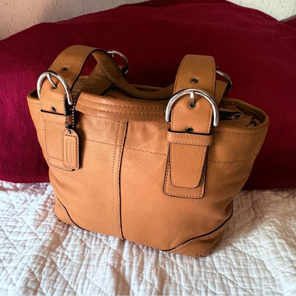 Vintage coach 2004 soho mini buckle bucket tote tan and silver leather purse - Picture 4 of 10
